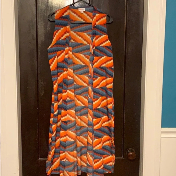 LuLaRoe Tops - ❤️ FINAL PRICE ❤️ NWT! Lularoe Joy Medium